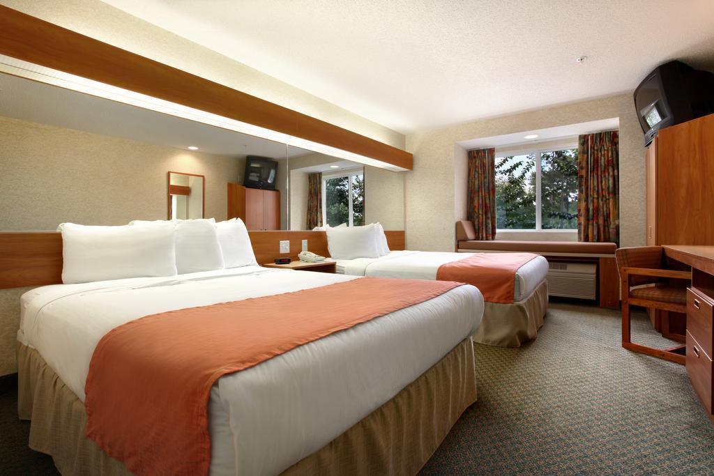 Microtel Inn & Suites By Wyndham Brunswick Zimmer foto